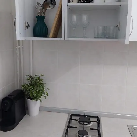 Simon's Place Apartment *